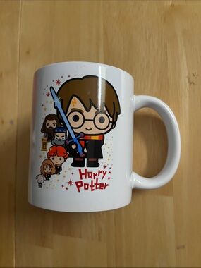 Warner Bros. White Stoneware Mug with Printed Base